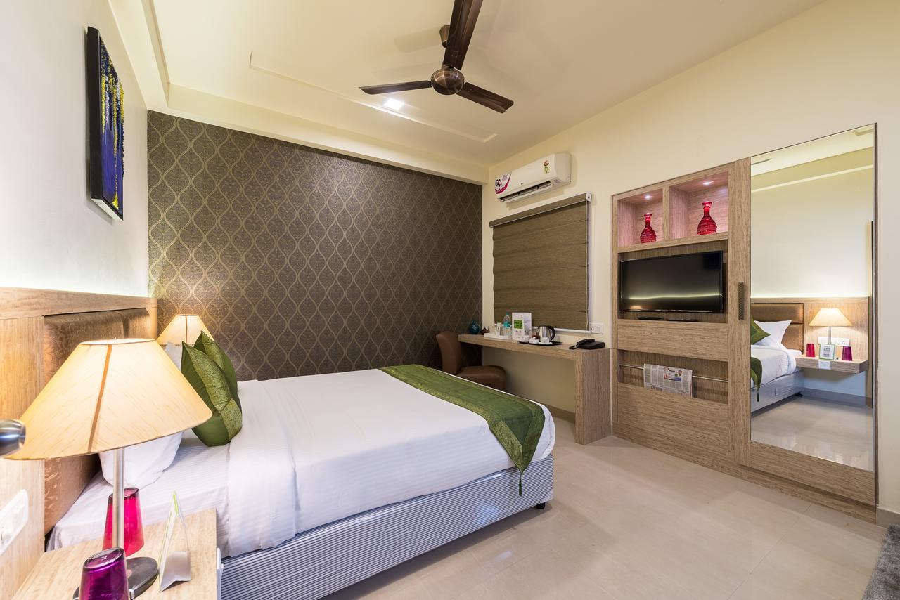 Treebo Nestlay Casa Chennai Exterior foto