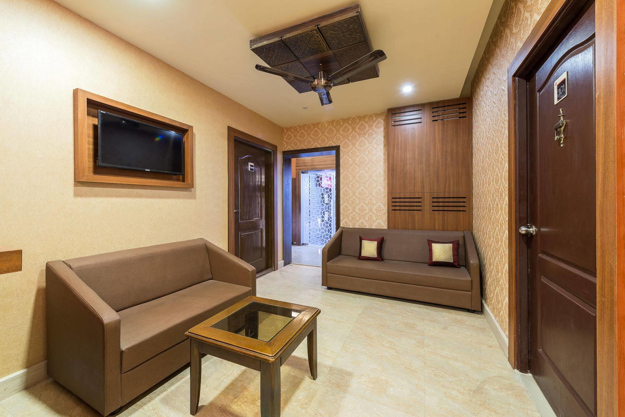 Treebo Nestlay Casa Chennai Exterior foto